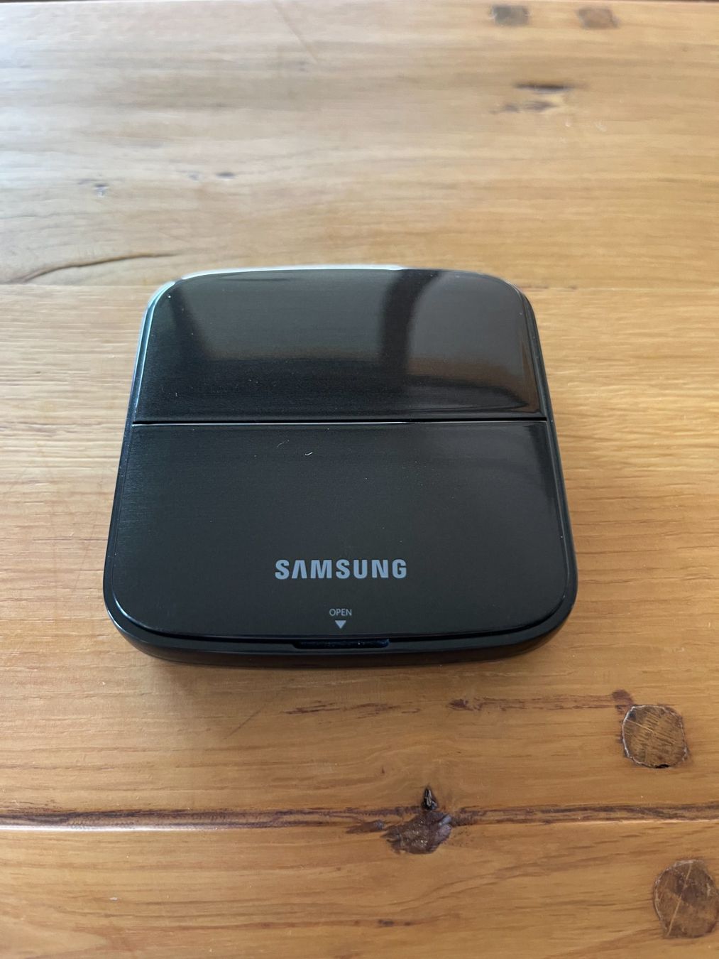 Samsung Docking station: Samsung Dock(EDD-D200BE), alt! – D'occasion à Zürich par koila 1