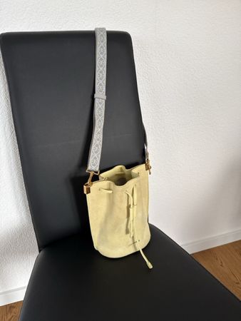 Coccinelle Bucket Bag aus Wildleder - Top Zustand!