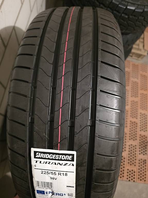 Pneumatici & Ruote complete: Bridgestone 225 55 R18 98V – Usato da Zell LU venduto da Chrueler 1