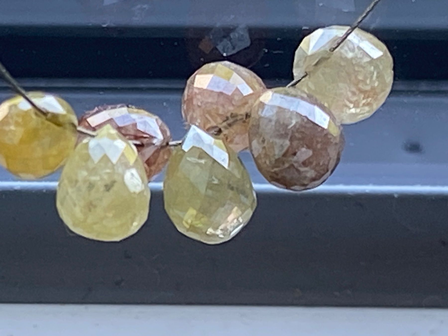 Pietre preziose: Einzelner Briolette-Diamant gebohrt, 100% natürlich – Nuovo (secondo la descrizione) da Langenthal venduto da Seelenfreunde 4