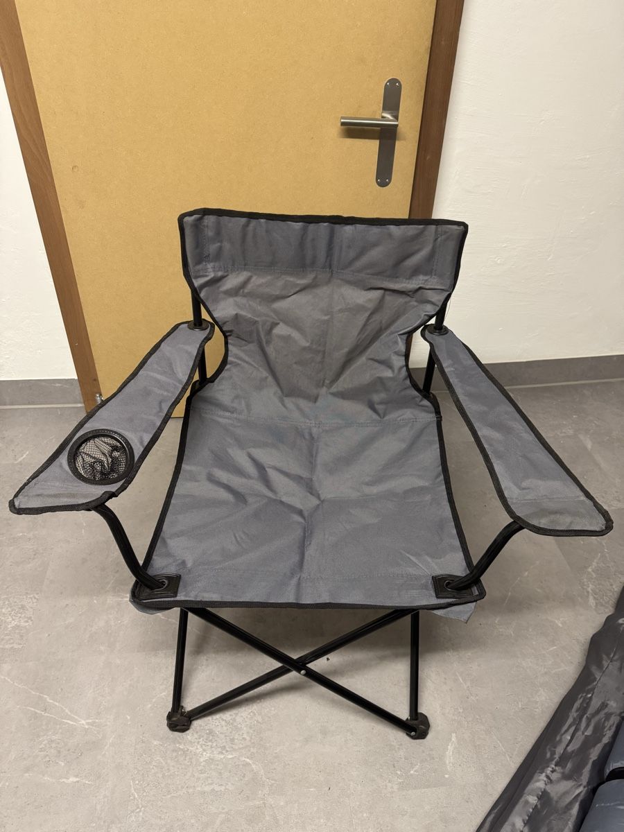Stühle: Thermomatte & Campingstuhl Set – Neu (gemäss Beschreibung) aus Thierachern von jassi92