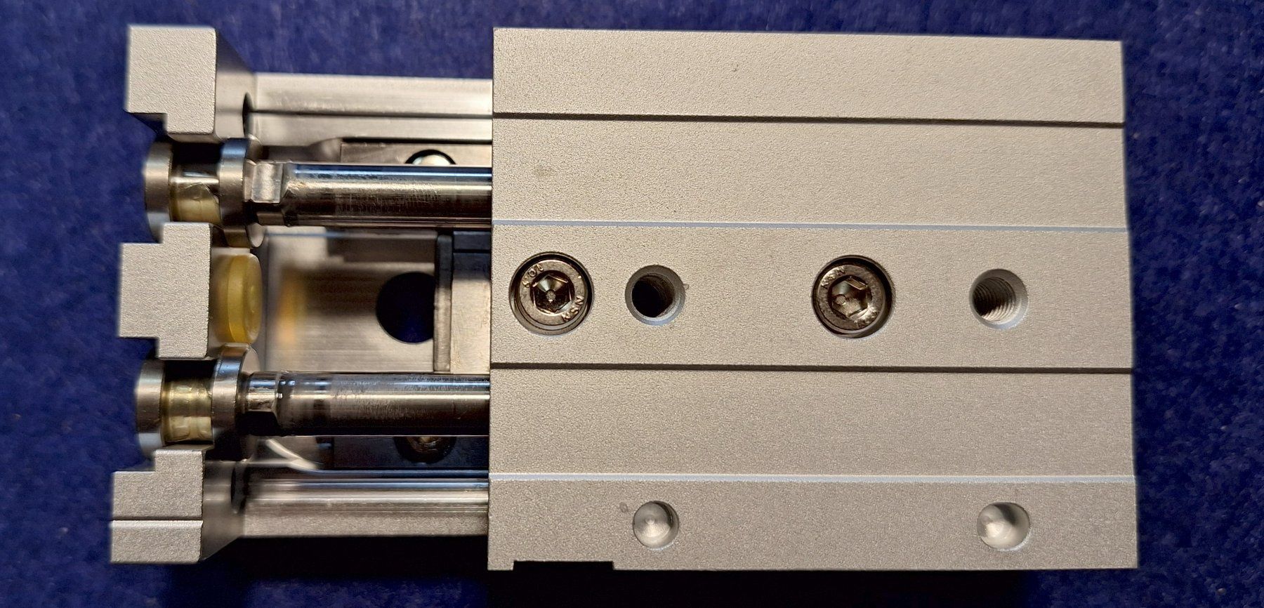 Altri prodotti elettronici: SMC MXS16-30 – Nuovo e nell'imballaggio originale da Bussy FR venduto da 023 1