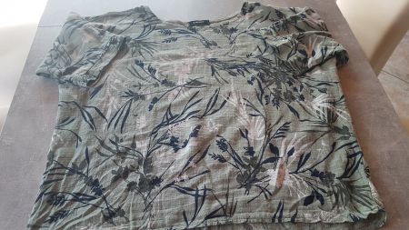 T-shirt - tunique taille M marque Today 100% coton