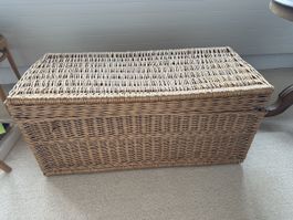 Bast-Truhe Rattan Box Aufbewahrung mit Defekt