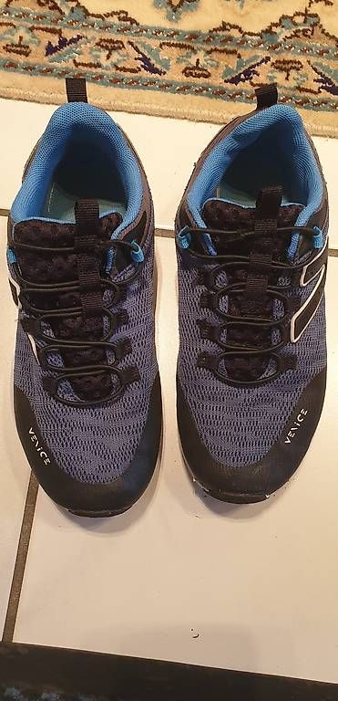 Chaussures garçon: Venice Sneakers Schuhe Gr. 37 – D'occasion à Gamprin par man_j9fr