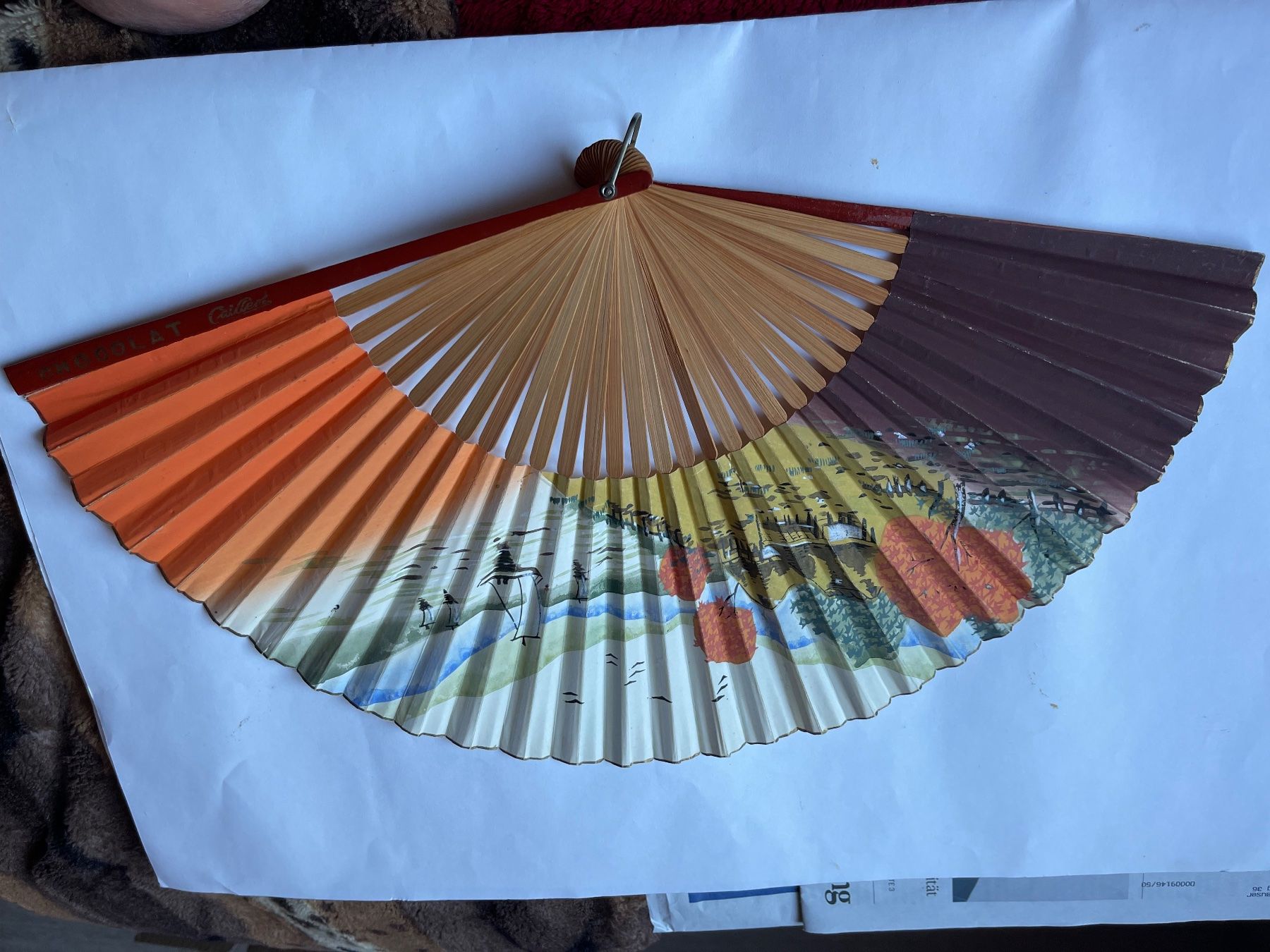 Tutte le decorazioni: Chocolat Cailler Vintage Wind-Fächer, Werbegeschenk , selten – Usato da Basel venduto da TOMFAN 1