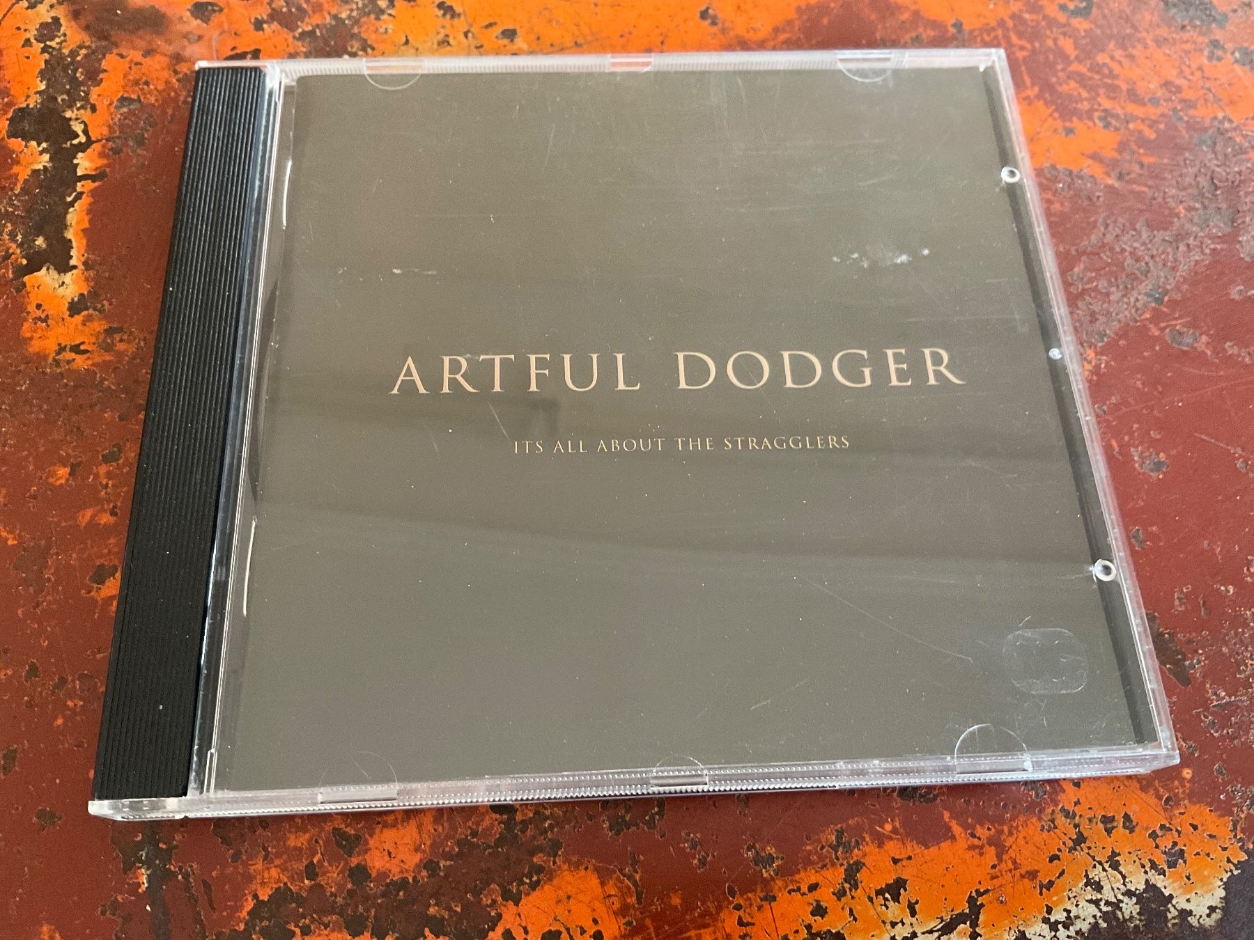 CD: Artful Dodger It’s all about the stragglers. CD – Usato da Delémont venduto da vinylfreak01