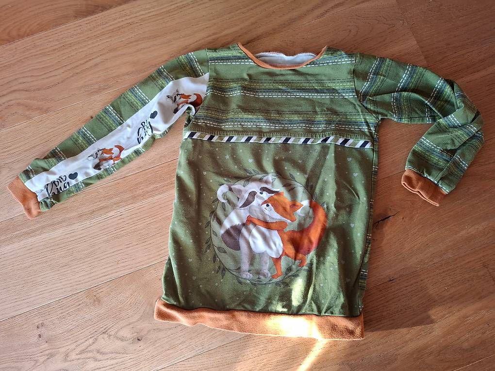 Maglioni & Felpe: 2 Langarmshirts Gr.98 – Usato da Aathal-Seegräben venduto da DiBritta 3