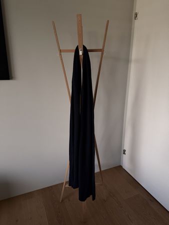 Dunkelblauer Schal, neuwertig, warm und weich!