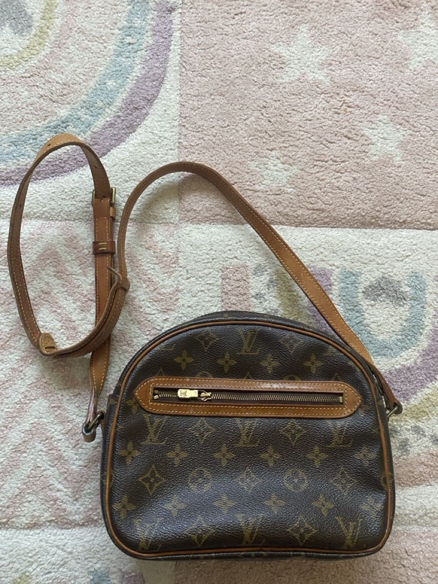 Louis Vuitton Taschen für Damen: Louis Vuitton Monogram Canvas Tasche  – Gebraucht aus Münchenstein von sommerverkauf12