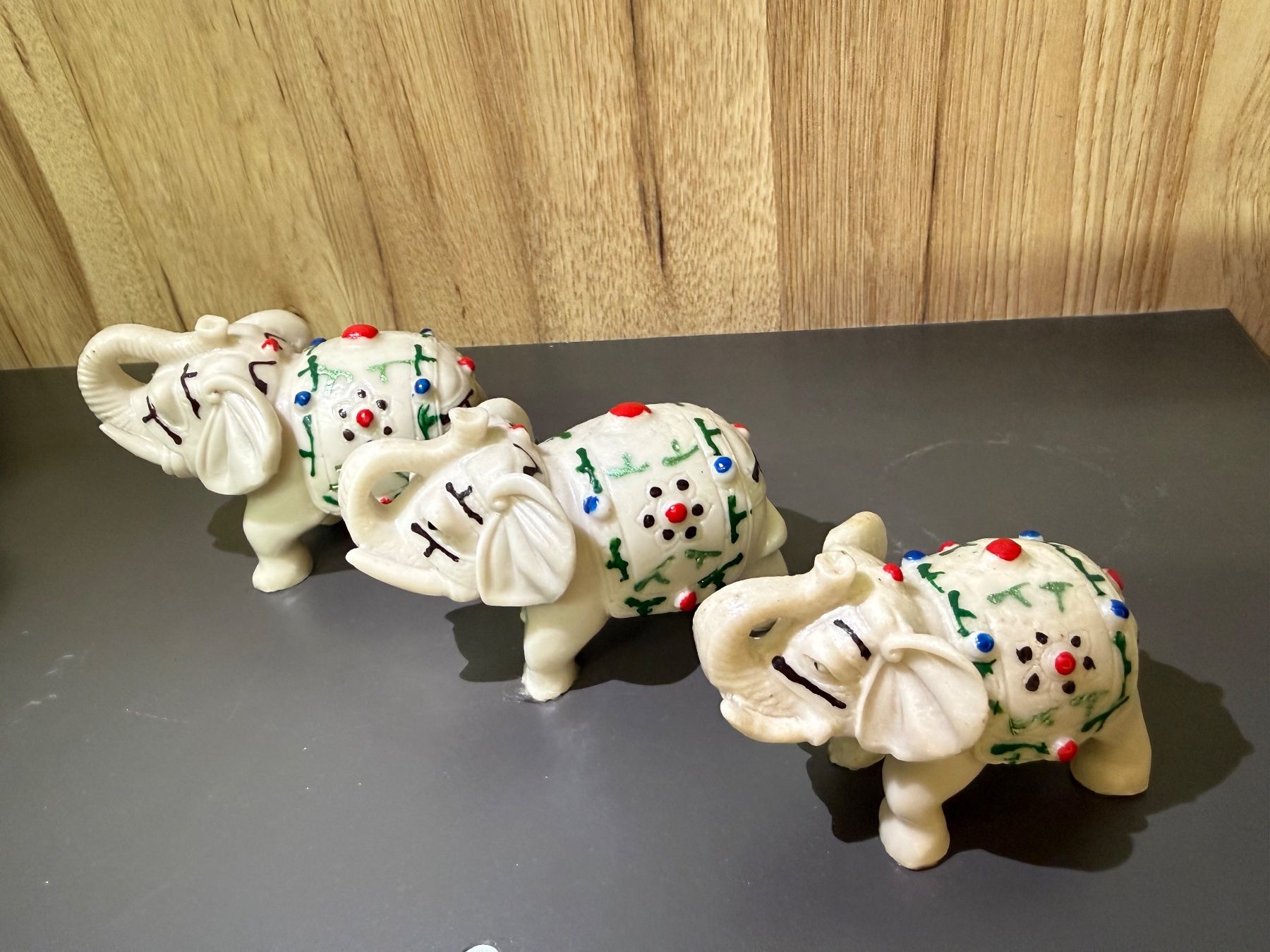 Tutte le decorazioni: 3er Set Dekorative Elefantenfiguren Vintage Top – Usato da Bühler venduto da MalinaBrocki 2