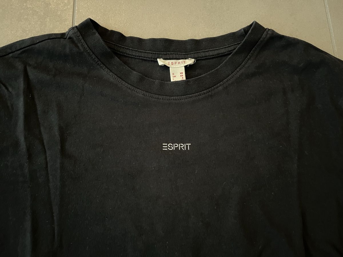 Esprit T-shirt: T-Shirt Esprit schwarz oversized XS – Nuovo (secondo la descrizione) da Birrwil venduto da vanyboo 1