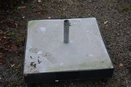 GROSSER SCHWERER GARTEN SONNEN SCHIRMSTÄNDER BETON GASTRO