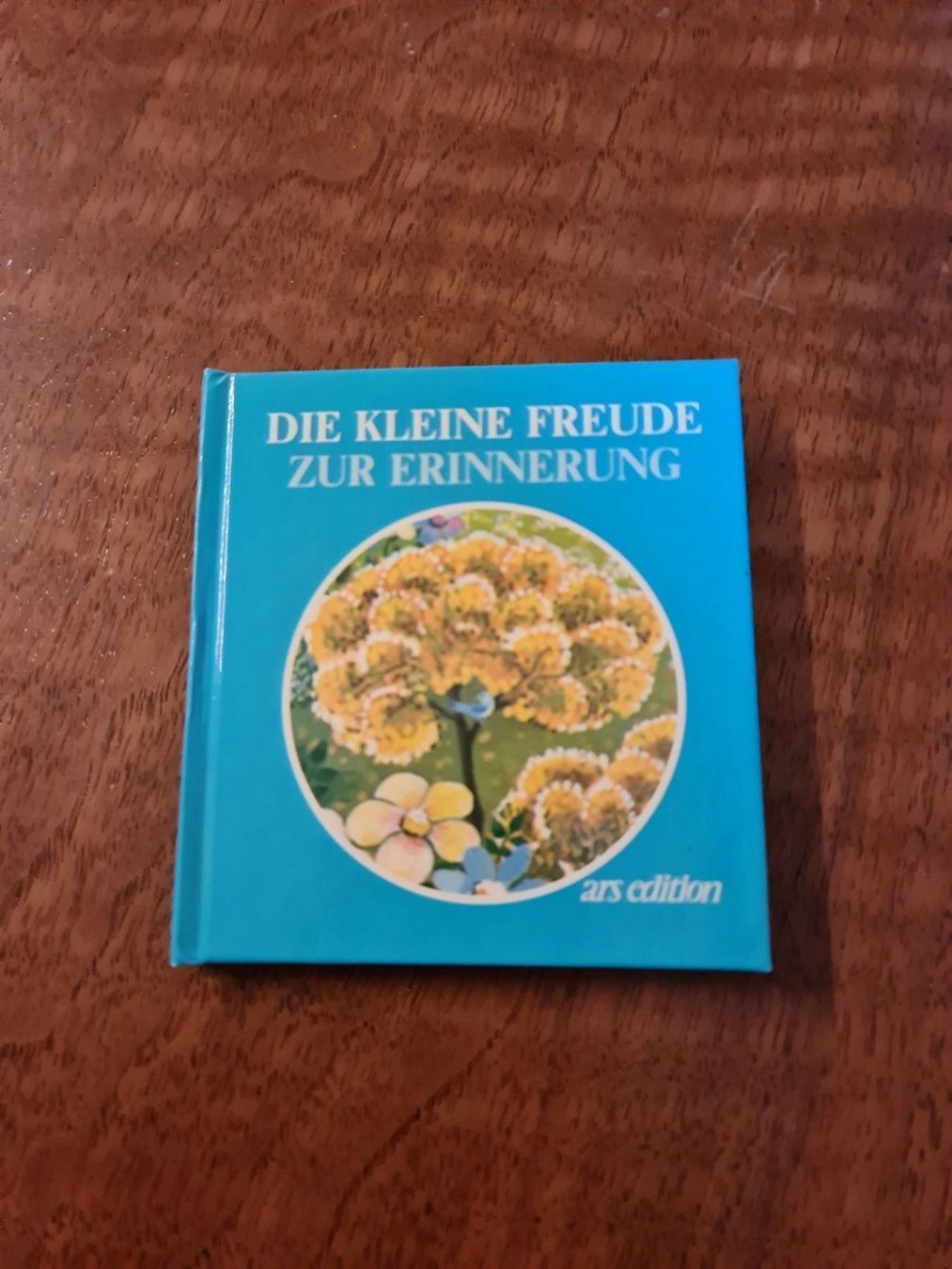 Bücher: Die kleine Freude zur Erinnerung – Gebraucht aus Erstfeld von Uhu1980