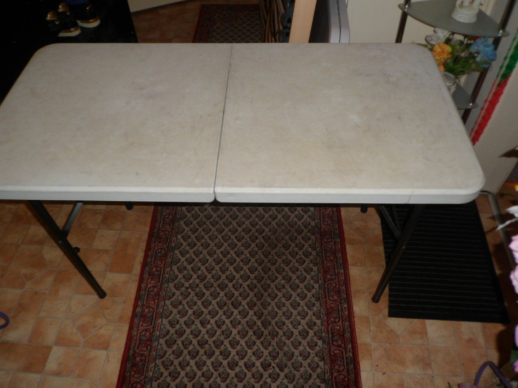 Set di tavolo e panche: Tschhunc  120.cm +60.cm( No2) – Usato da Zuchwil venduto da t.rachel