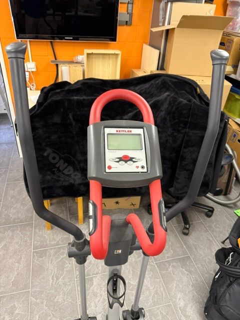 Kettler Vélos d'appartement: Crosstrainer Kettler Mondeo – D'occasion à Watt par PedroSGL 1