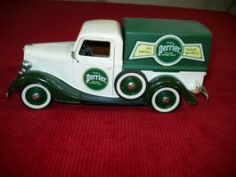 Ford V8 "Perrier" Truck 1936 1:19 von Solido,  Sammlerstück