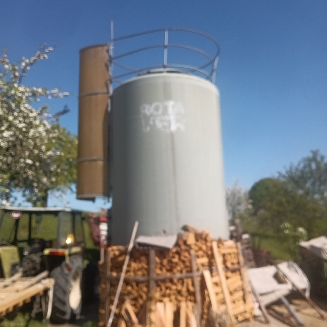 Mangimi: SILO – Usato da Eriswil venduto da neyf83