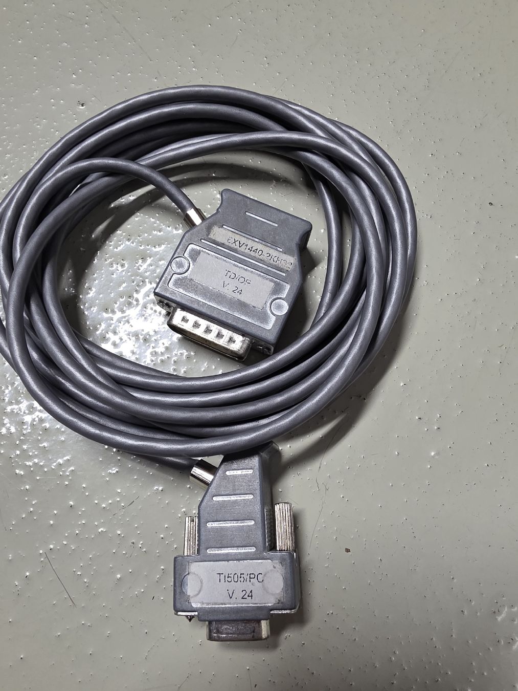 Siemens Kabel: Siemens Programmierkabel Display OP7 TI505/PC V.24 gebraucht – Gebraucht aus Staufen von Perskin 1