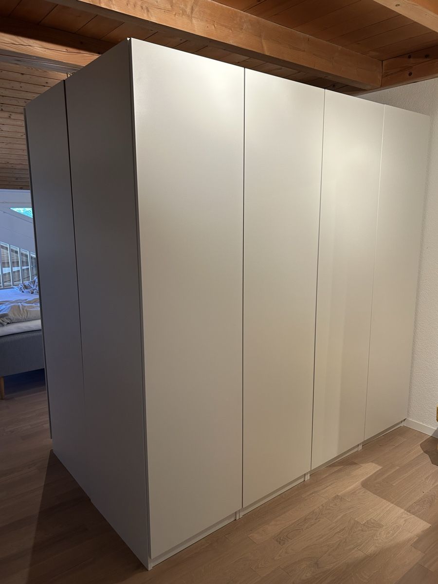 Ikea Armadi: 8 IKEA PAX - wardrobe - white - fully equipped – Usato da Zürich venduto da agn_w7nt 1