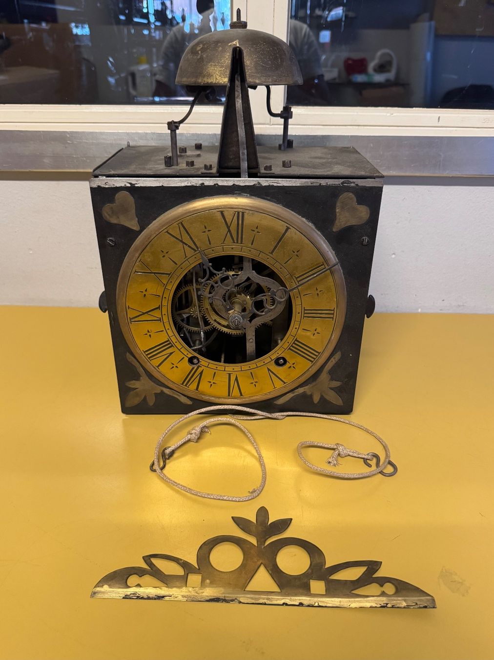 Pendules & Horloges murales: Antike Wand Uhr – D'occasion à Schlieren par Freundlich02