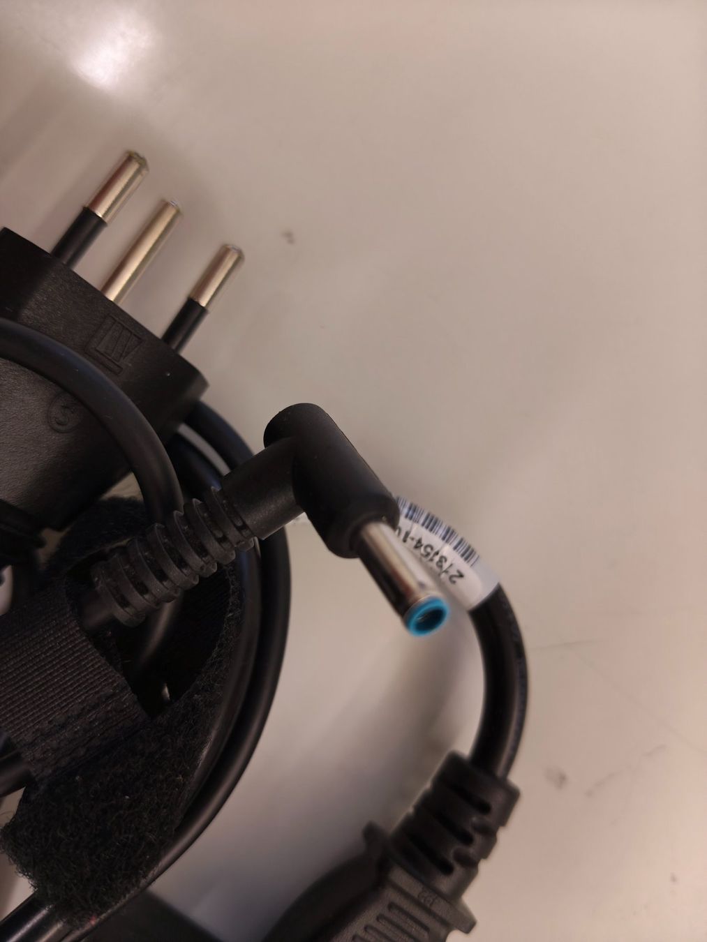 Ladegerät: Notebook Adapter – Gebraucht aus St. Gallen von Daniel74
