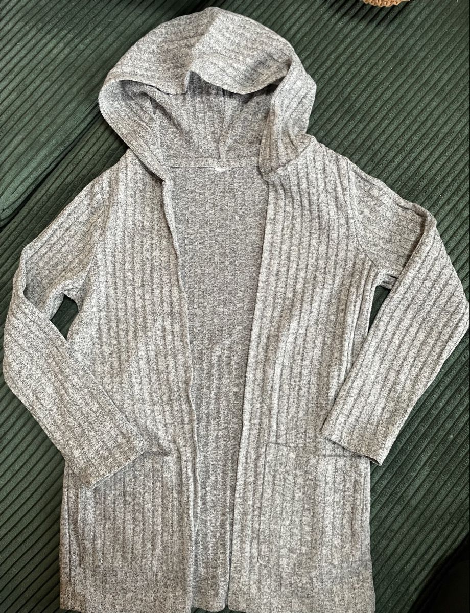Giacche & Cappotti: Grauer Cardigan Gr. 128 – Usato da Recherswil venduto da jafa74