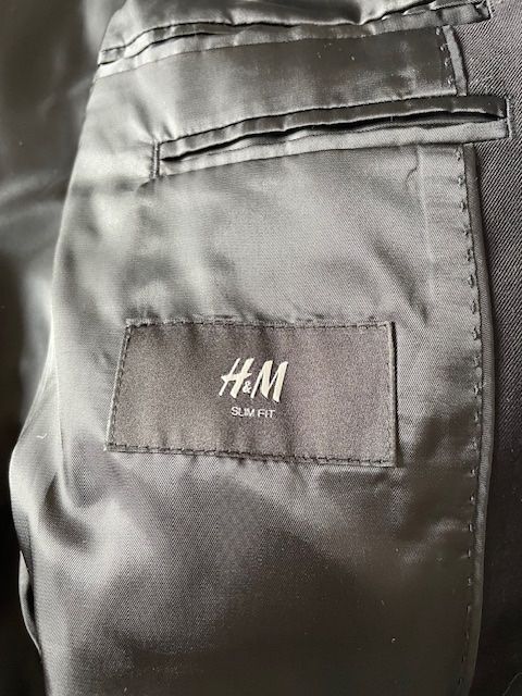 H&M Giacche & Cappotti: Blazer Knaben Gr 176 – Usato da Thun venduto da Chrigu016 3