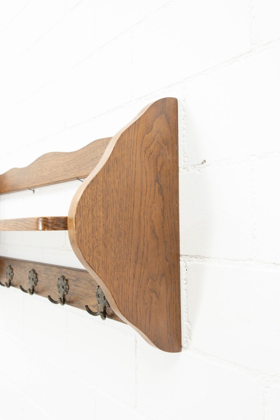 Guardaroba: Wandgarderobe aus Holz mit Regalboden – Usato da Zürich venduto da ZuercherBrockenhaus 5