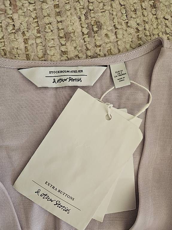 Other Stories Vestiti: Wickelkleid &other Stories – Usato da Basel venduto da lar_7c62 2