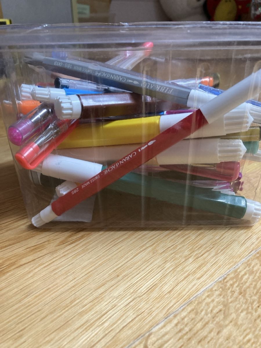Stifte & Marker: Set of color pens – Gebraucht aus Petit-Lancy von yoo_jm8h 2