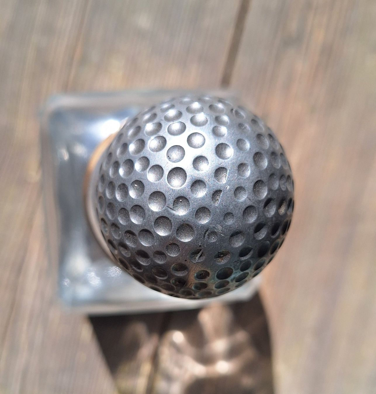 Karaffen: Vintage Karaffe mit Golf Ball – Gebraucht aus Weinfelden von JoeBaer 1