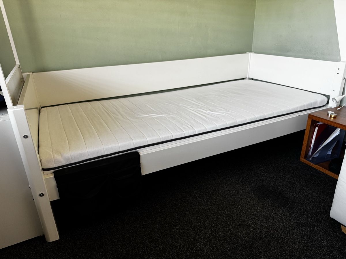 Lits: 1 Flexa White Bett – D'occasion à Wermatswil par angre 5