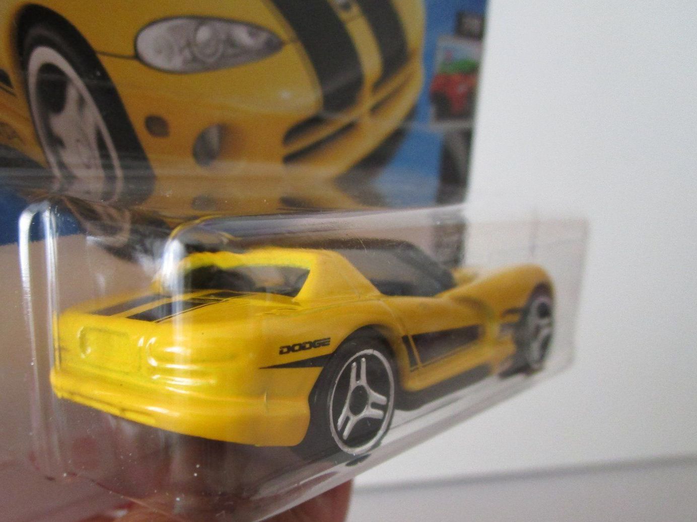 Dodge Modellini d'auto: HOT WHEELS DODGE VIPER RT/10 - HKH43 – Nuovo e nell'imballaggio originale da Chêne-Bourg venduto da breno56 2