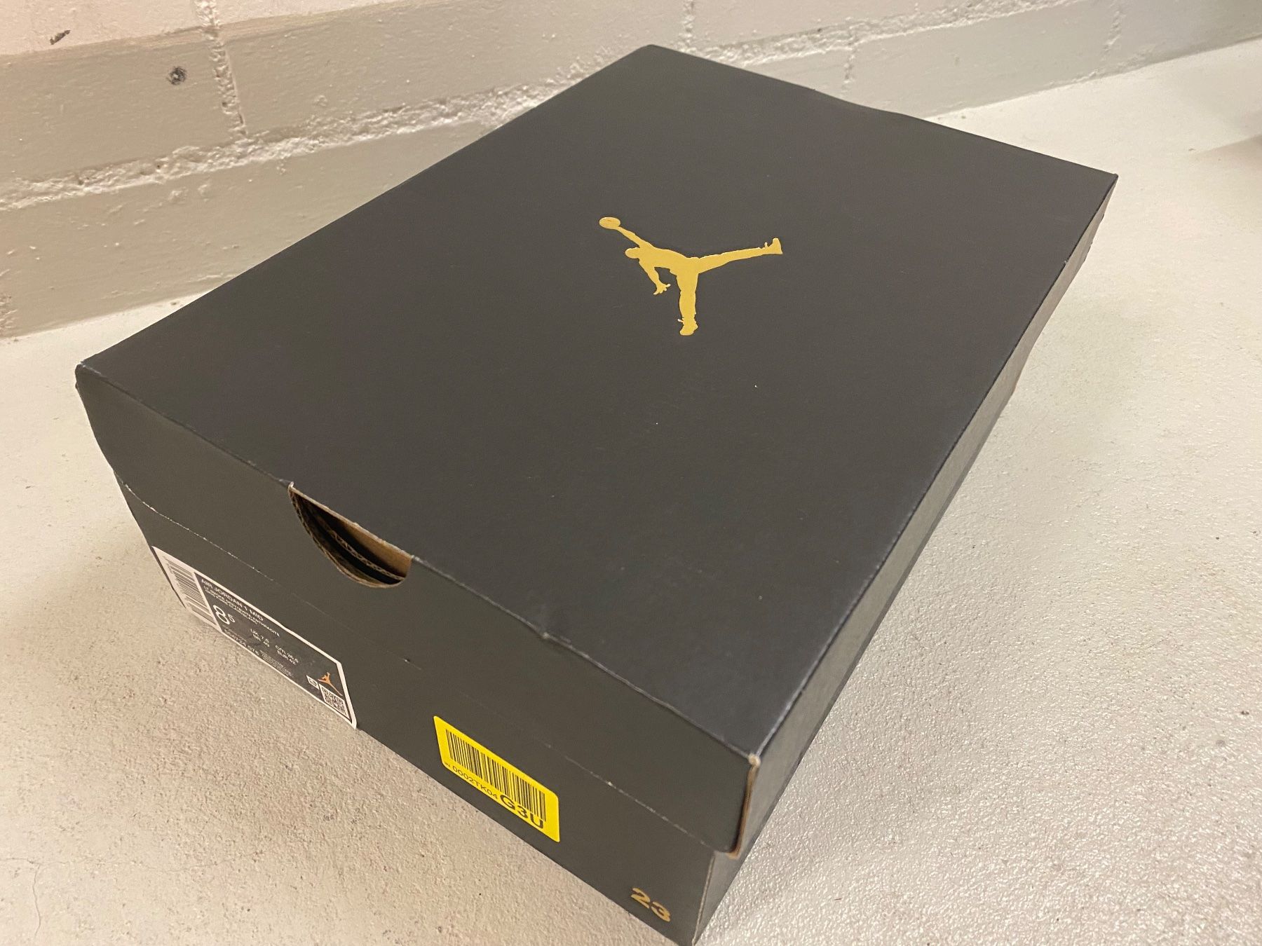 Nike Scarpe da uomo: Nike Air Jordan 1 – Nuovo (secondo la descrizione) da Dübendorf venduto da ana_n6b2 5