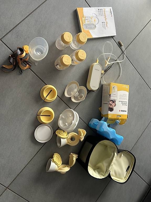 Medela Accessoires pour allaitement: Meleda Milchpumpe – D'occasion à Winterthur par snowflake86