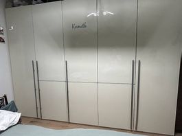 Schrank weisser Lack