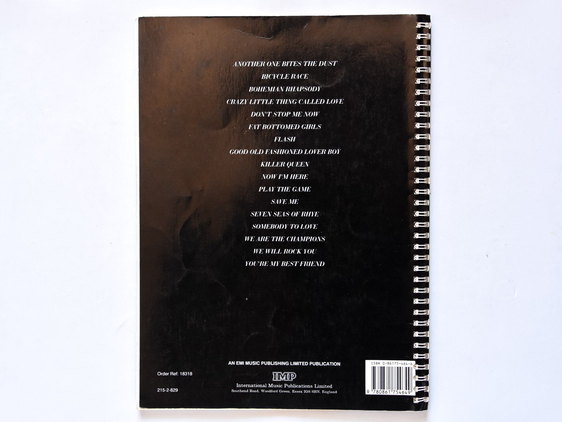 Libri: Queen Greatest Hits - Melody Line, Chords & Lyrics – Usato da Belmont-sur-Yverdon venduto da ag97 1