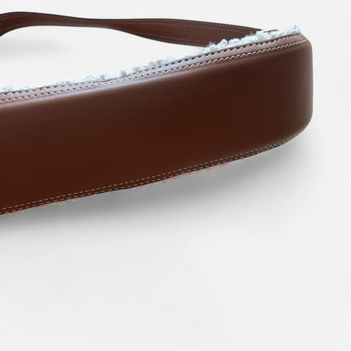 Zara Borse da donna: Zara Teddy Bouclé Shoulder Bag  – Nuovo (secondo la descrizione) da Dübendorf venduto da kko_7xld 4