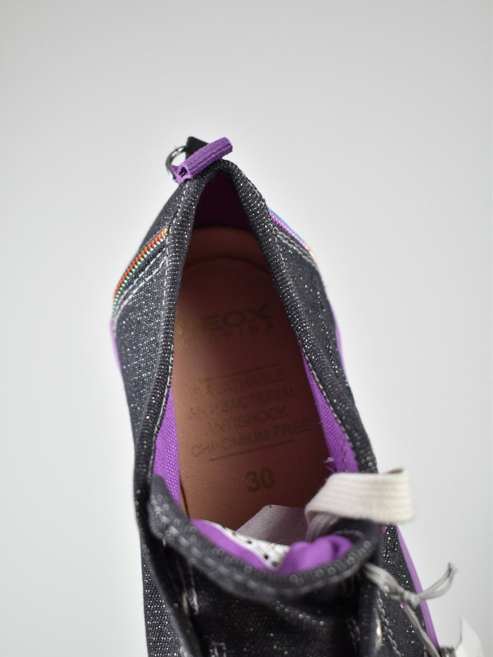 Geox Scarpe per ragazze: Geox Sneaker Gr.30, ungetragen – Nuovo (secondo la descrizione) da Nürensdorf venduto da 2ND_STORY 9