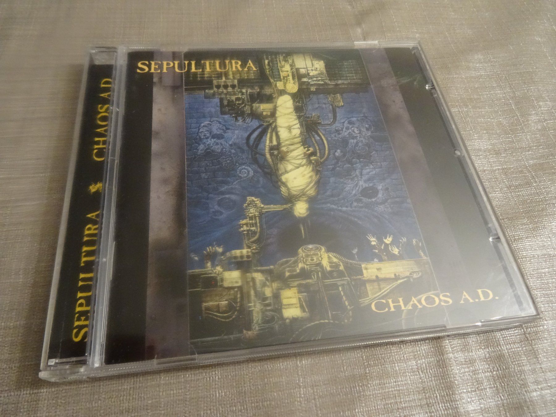 CD: Sepultura - Chaos A.D. - CD – Usato da Olten venduto da Disc-Ausverkauf