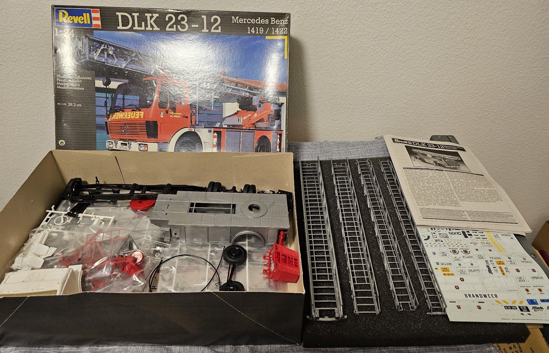 Revell Modellini d'auto: Feuerwehr  DLK 23-12 – Nuovo (secondo la descrizione) da Rotkreuz venduto da kse_kn7b 2