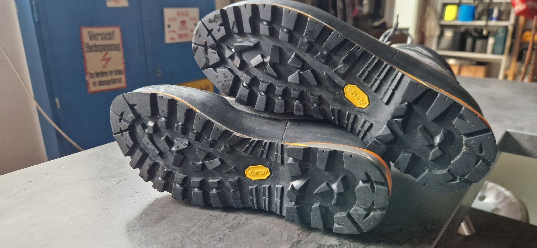 Scarpa Scarpe da uomo: Scarpa Mont Blanc Lite Gr. 42 – Nuovo (secondo la descrizione) da Niedergösgen venduto da Licht-Design 8