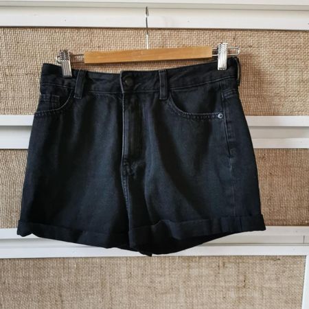 Schwarze Jeans-Shorts CLOCKHOUSE, NEU