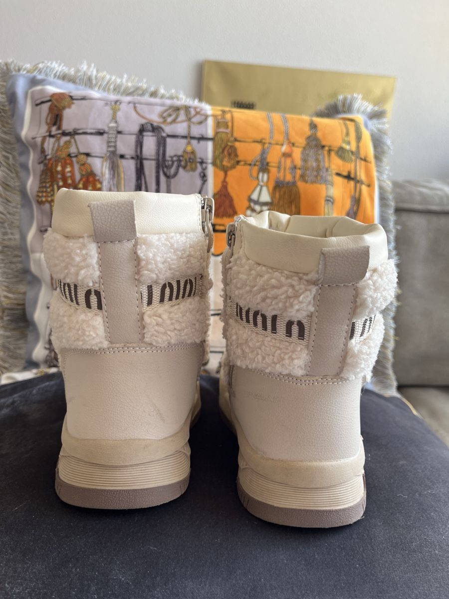 Scarpe per ragazzi: Kinder Winterstiefel Gr. 25 – Usato da Oberengstringen venduto da Baby_Fashion 1
