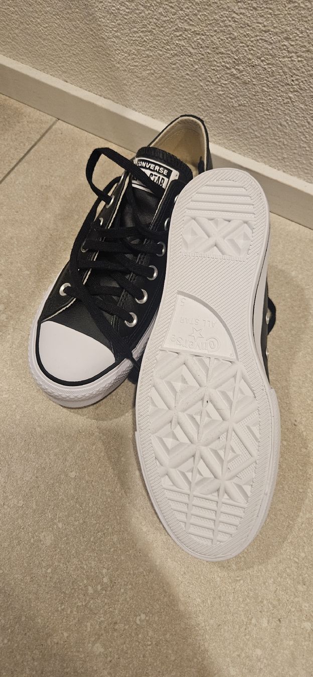 Converse Scarpe da uomo: Converse All Star schwarz, Leder, Grösse 37.5 – Nuovo (secondo la descrizione) da Tobel venduto da Nicci_dee 2