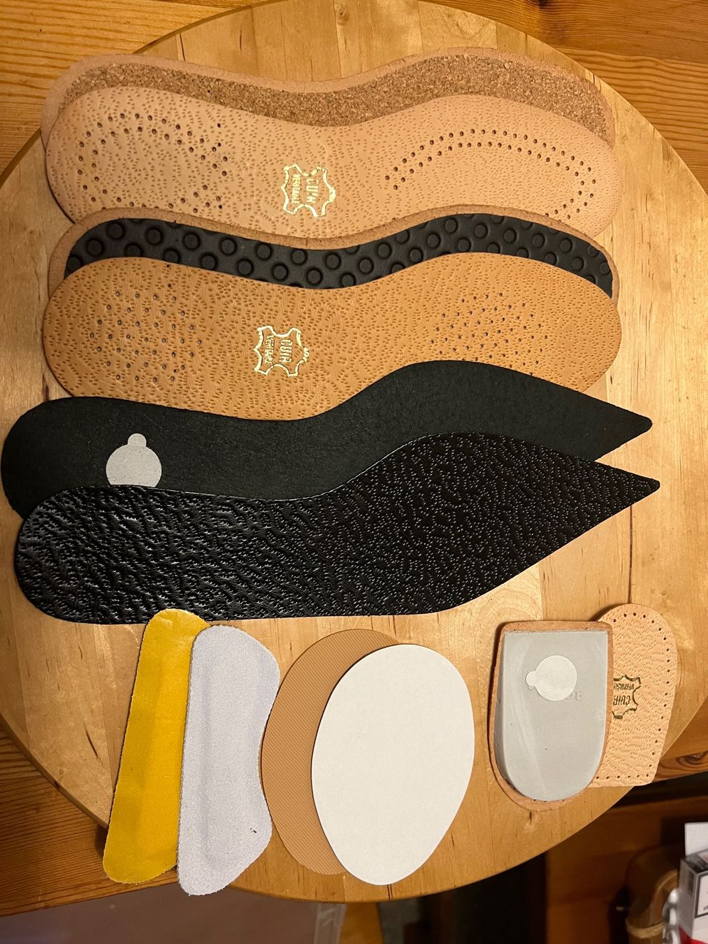 Scarpe da uomo: LEDER/WINTERSOHLEN etc 33 TEILE – Nuovo (secondo la descrizione) da Schaffhausen venduto da susiquatro01 1
