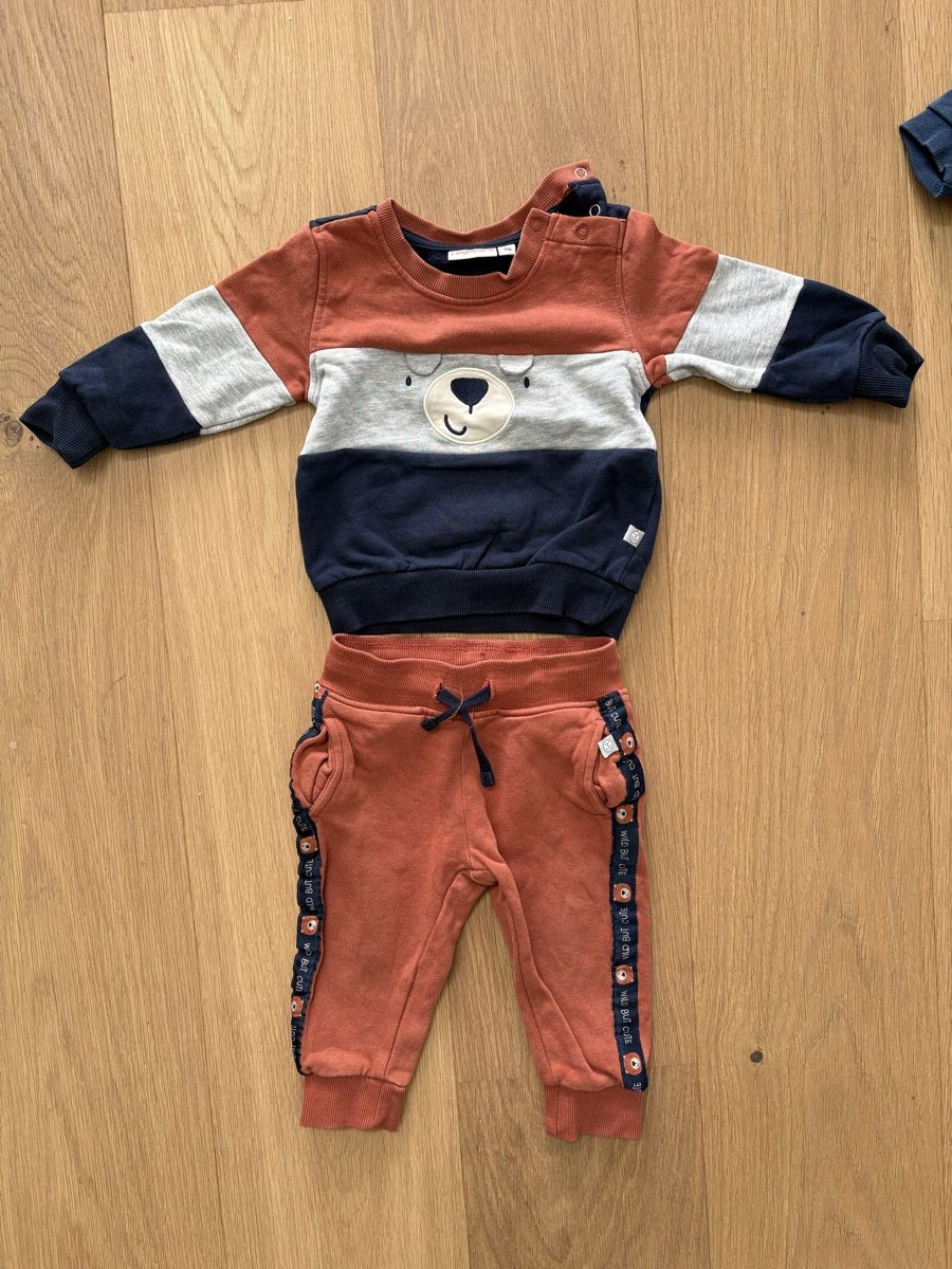 Lotti & Set di vestiti: Kleiderpaket Junge Grösse 80 – Usato da Gebenstorf venduto da Sandra01031 1