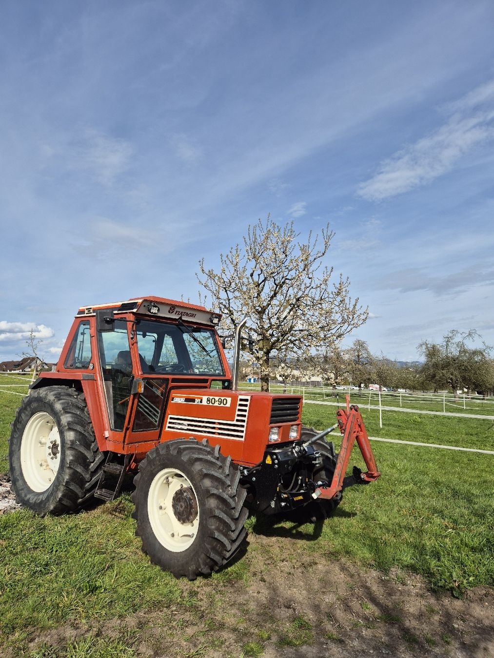 Fiat Trattori: Fiat 80-90 – Usato da Hombrechtikon venduto da Fiatagri80-90 1