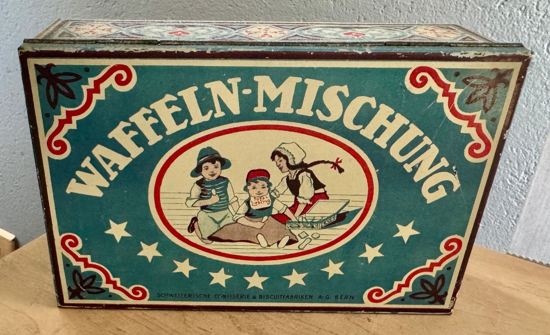 Barattoli: Alte Blechdose Biscuits Schweiz.Confiserie& Biscuitsfabriken – Usato da Rothrist venduto da Luckywinner